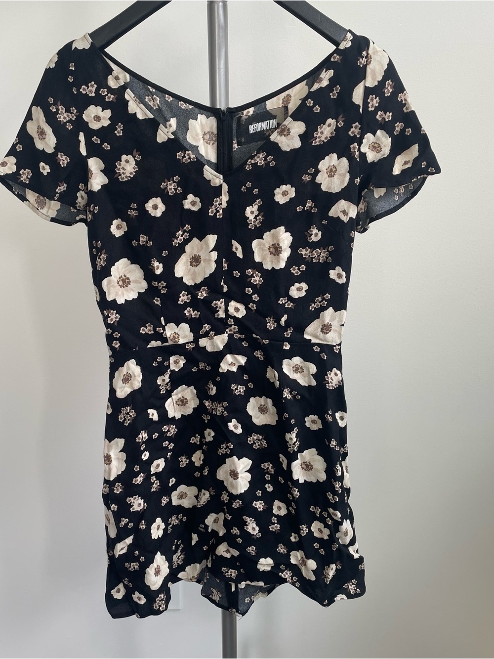 Reformation Dolce Alpine Floral Dress Womens 8 Mini Fit Flare Black